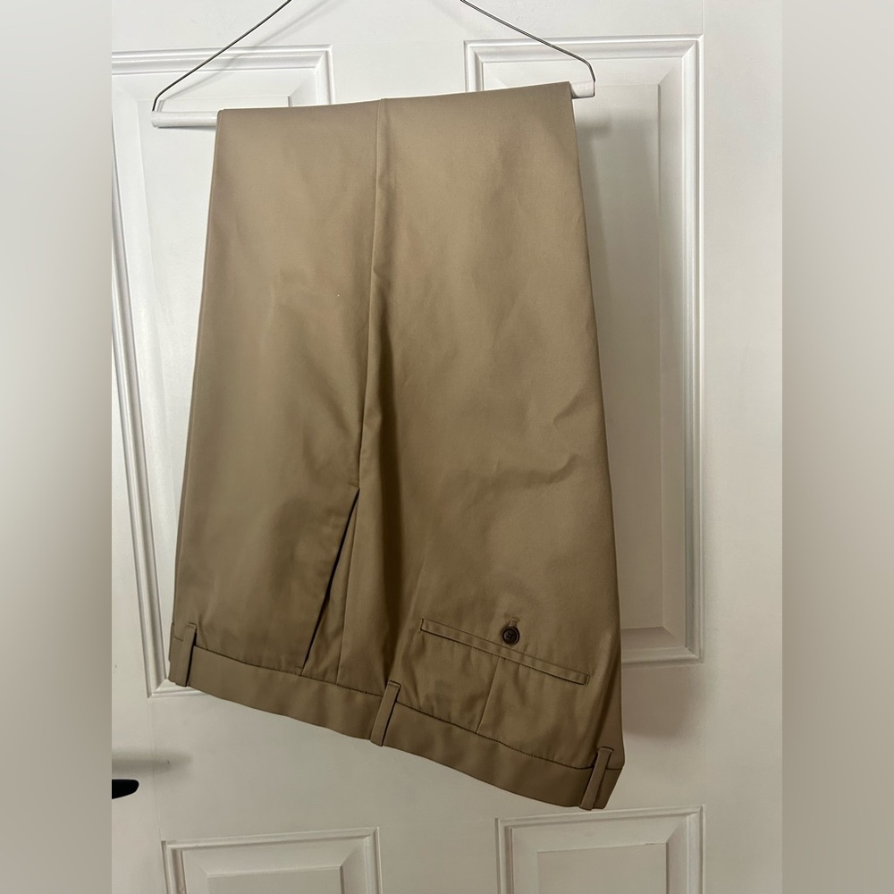 GAP Men's Khaki Straight-Leg Chinos